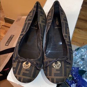 Authentic and classic Fendi ballerina flats